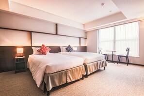 Studio 30 Twin/Triple (Non smoking) | Pillow-top beds, individually furnished, blackout curtains, free WiFi - KABIN Kyoto (Kyoto)