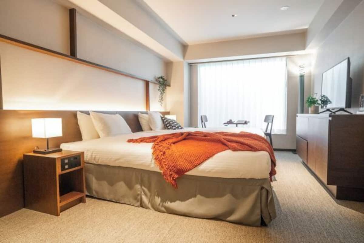 Pillowtop beds, individually furnished, blackout drapes, free WiFi