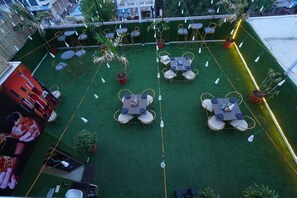 Rooftop terrace - HOTEL JAI HARSH BY DIVYANSHI HOSPITALITY (Jaipur)