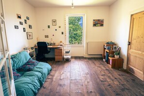 3 bedrooms, desk, bed sheets - Maison Entière Haut Valromey (HAUT-VALROMEY)