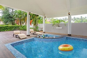 Alberca al aire libre