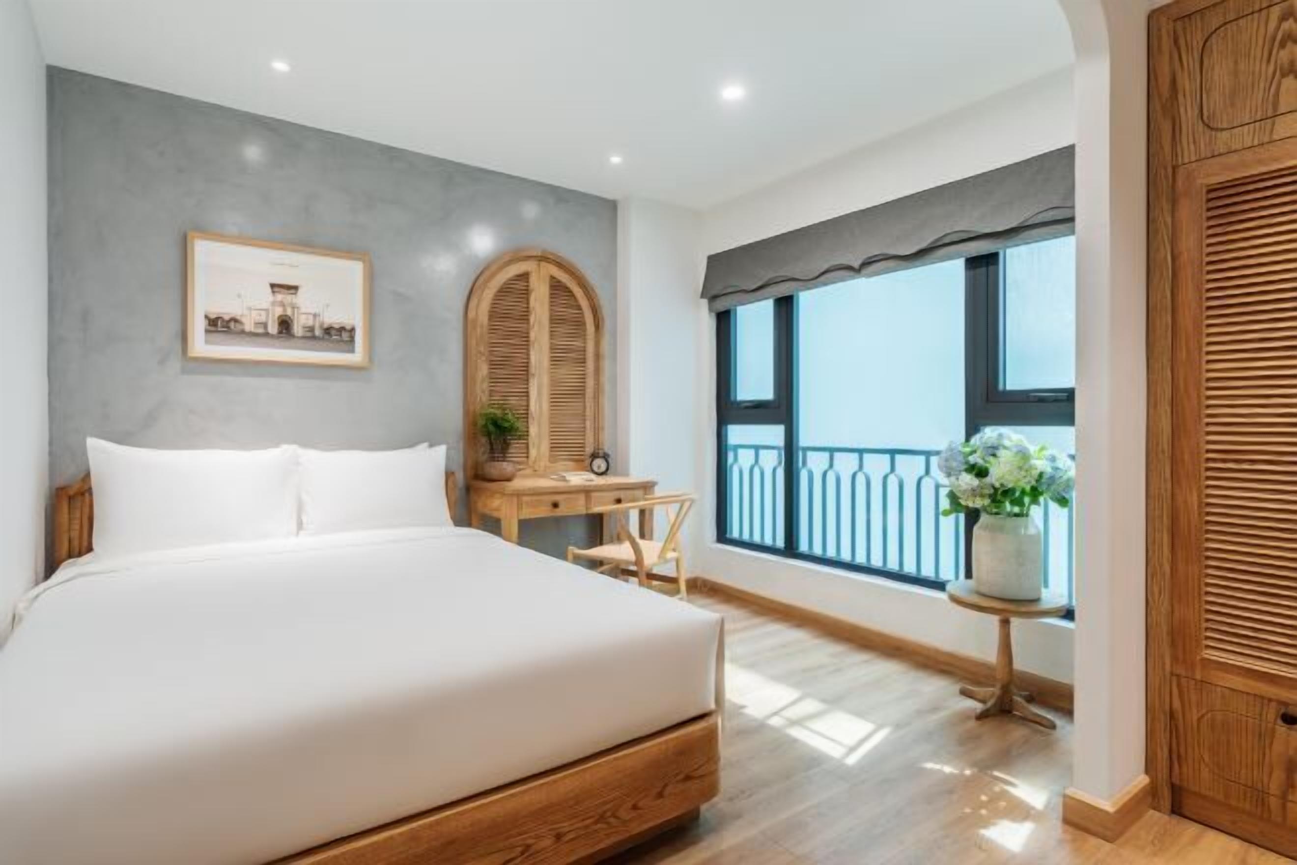 Egyptian cotton sheets, premium bedding, down comforters