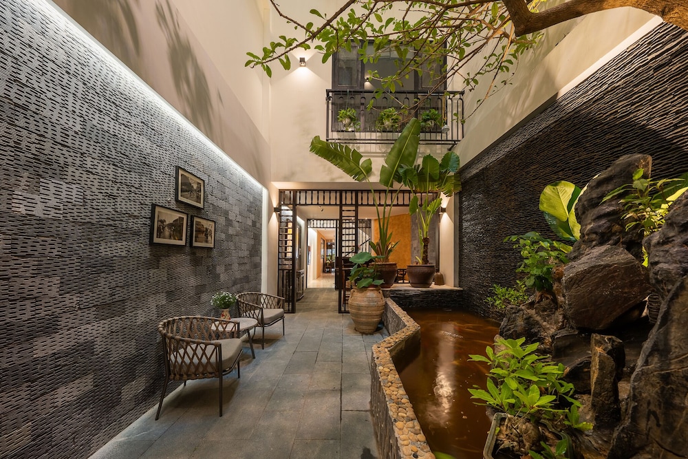 Tru by Hilton Hanoi Station