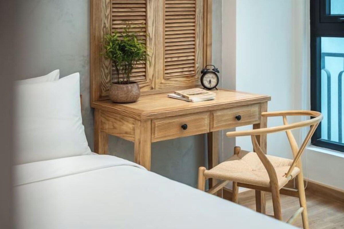 Egyptian cotton sheets, premium bedding, down comforters