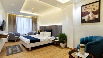 1 bedroom, desk, soundproofing, free WiFi