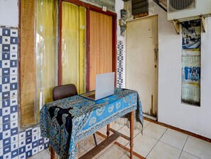 Reception - Hotel O Grand Village (Surabaya)