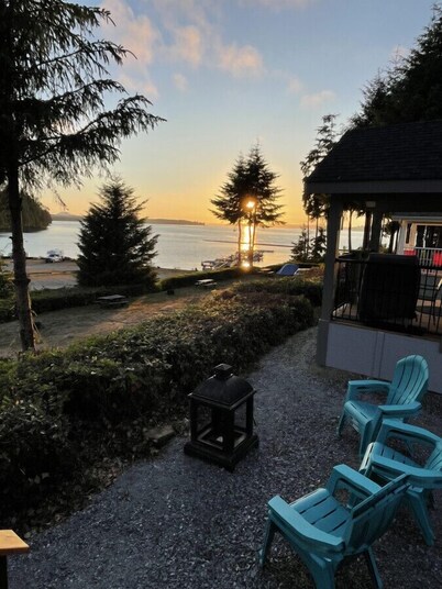 01 - Coho Cottage Cottage By The Sea at Alder Bay