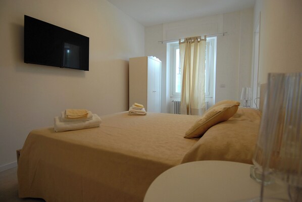 1 bedroom, iron/ironing board, free WiFi, bed sheets - Le Case di Elena - "Bizet" Apartment (Gignese)