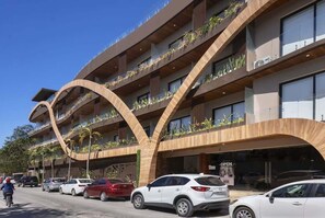 Exterior - Tulum Condo: Rooftop Pool & Beach Access! (Tulum)