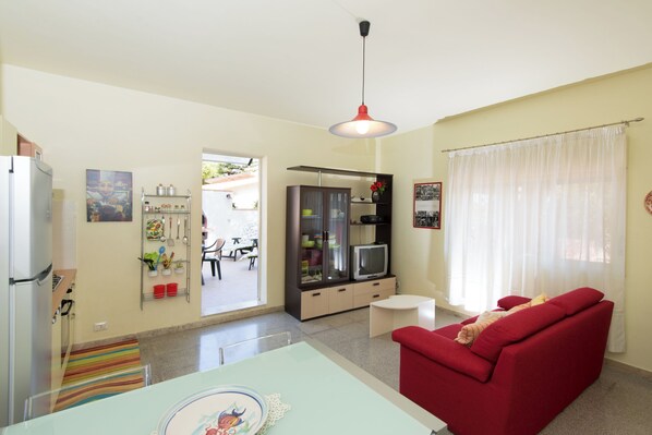 Interior - 3 Bedroom Private vacation home in Fontane Bianche (Fontane Bianche)