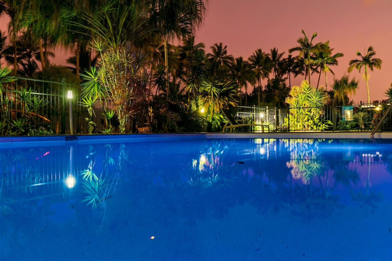 حمّام سباحة خارجي