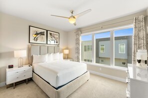 5 bedrooms, bed sheets