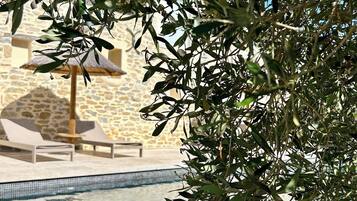 Piscine extérieure, piscine chauffée