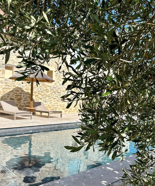 Piscine extérieure, piscine chauffée