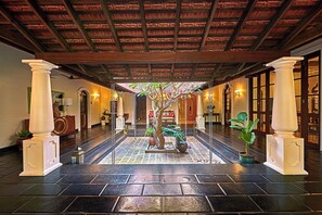 Zimmer, 5 Schlafzimmer (Hacienda De Bastora) | Wohnbereich