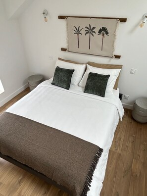 1 bedroom, free WiFi, bed sheets