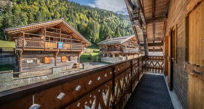 Holiday Home 'Chalet La Grangerie' with Mountain View, Private Terrace and Wi-Fi