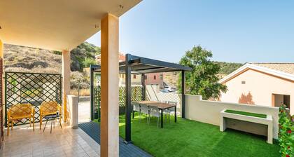 Villa "Casa Annabella" with Mountain Views, Private Terrace, and 2 Balconies