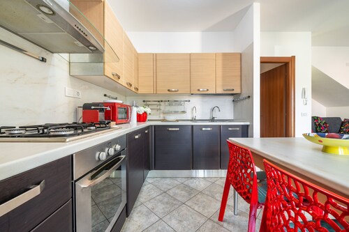 Villa "Casa Annabella" with Mountain View, Private Terrace & 2 Balconies