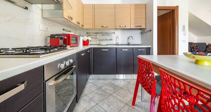 Villa "Casa Annabella" with Mountain View, Private Terrace & 2 Balconies