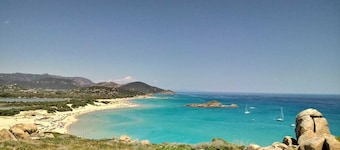 Holiday Home 'La Casetta' with Private Terrace, Wi-Fi and Air Conditioning