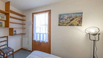 3 camere, ferro/asse da stiro, Wi-Fi