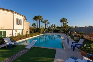 Pool - Apartment 'In Villa Templi Selinunte' with Sea View, Wi-Fi and Air Conditioning (castelvetrano)
