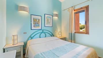 1 bedroom, bed sheets