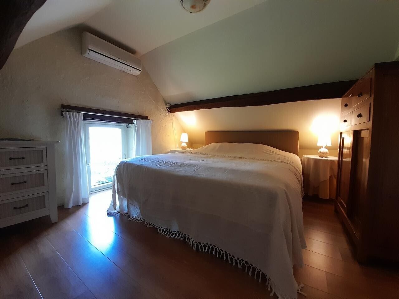 2 habitaciones, wifi gratis y ropa de cama 