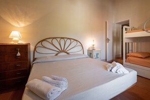 2 chambres, Wi-Fi gratuit, draps fournis