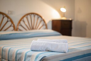 2 chambres, Wi-Fi gratuit, draps fournis