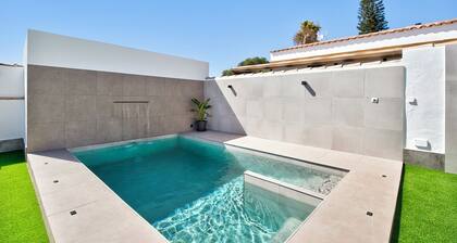 Holiday Home 'Rincón Del Chico' with Terrace, Garden and Wi-Fi