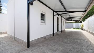 Enceinte de lâhĂ©bergement