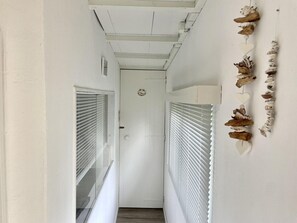 Interior - Geschmackvoll Eingerichtetes Chalet mit Neuem Badezimmer, Wlan, Klimaanlage (Sint Maartenszee)
