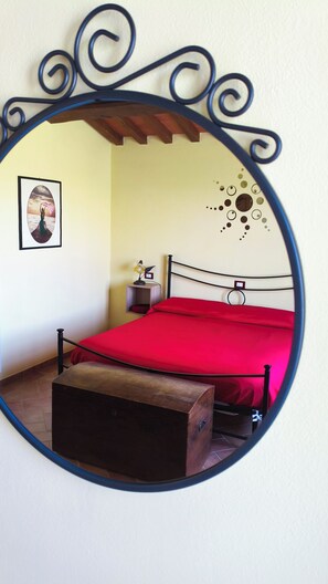 1 chambre, fer et planche à repasser, lit parapluie, Wi-Fi gratuit