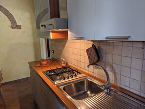 Fridge, microwave, stovetop, coffee/tea maker - Stunning view on the Tuscan hills - Pet friendly (Volterra)