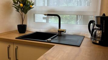 Kühlschrank, Ofen, Herdplatte, Geschirrspüler