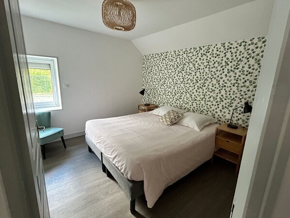 3 bedrooms, free WiFi, bed sheets