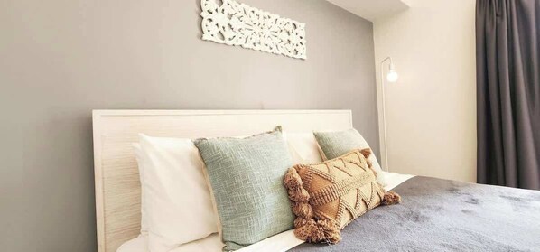 2 bedrooms, iron/ironing board, free WiFi, bed sheets