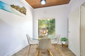 Dining - Seaside Serenity: Modern Cottage with Spa (Machans Beach)