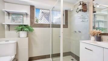 Shower, hair dryer, shampoo
