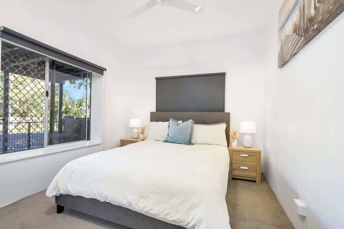 1 chambre, fer et planche à repasser, lit parapluie, Wi-Fi gratuit