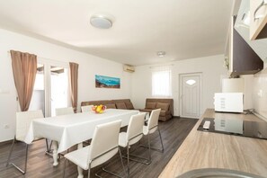 House | 3 bedrooms - Krk - With Private Pool - H 6 2 (Dobrinj)