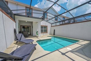 Unclassified image, 5 of 98, button