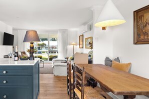 Interior - This house is a 3 bedroom(s), 1.5 bathrooms, located in Robertson, NSW. (Robertson)