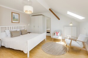 Comfort tweepersoonskamer, niet-roken, kitchenette | Verduisterende gordijnen, gratis wifi, beddengoed