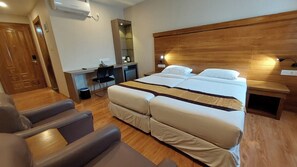 Deluxe Double or Twin Room | Minibar, in-room safe, desk, soundproofing - Hotel Grand Galaxy (Yangon)