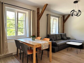 Dining - Freshly renovated 3 room apartment. Saxon Switzerland, Dresden, Ore Mountains in 20 min (Dohna)