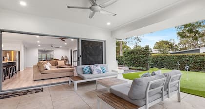 ALKIRA - THE VINTAGE HOLIDAY HOUSES