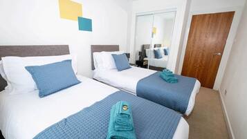 Apartment | 2 bedrooms, iron/ironing board, free WiFi, bed sheets